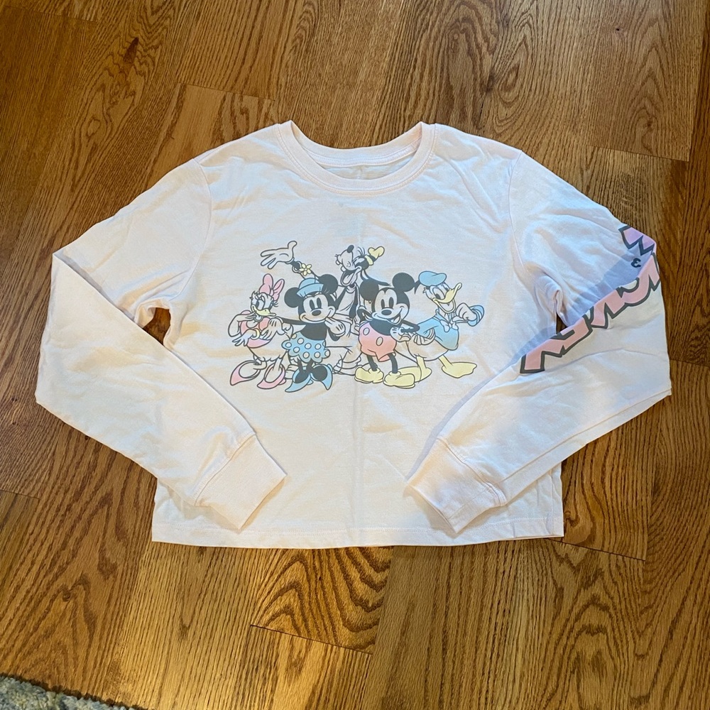 Long sleeve Mickey and friends crop top